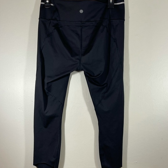 Women’s Athleta Black Capri High Rise Leggings M - Picture 3 of 7